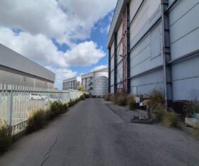 בניין עצמאי על פני מגרש 6 דונם