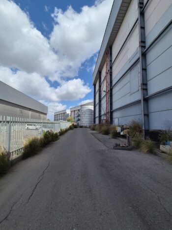 בניין עצמאי על פני מגרש 6 דונם