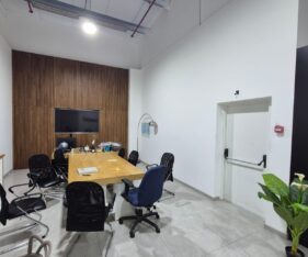 מבנה לוגיסטיקה תעשייתי להשכרה בגדרה