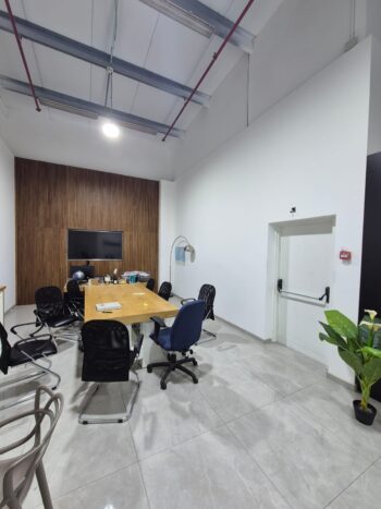 מבנה לוגיסטיקה תעשייתי להשכרה בגדרה