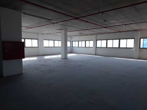 2 קומות במעטפת להשכרה או למכירה