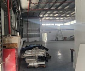 113 גלריה (שניתן להפוך למשרדים) , גובה כ 7 מטרים