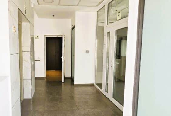 משרד יוקרתי במרחק הליכה מרכבת קיסריה-פרדס חנה