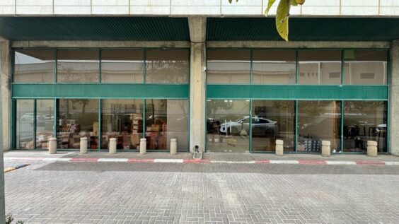 אולם תצוגה מרשים ב גודל של ב80 מר
