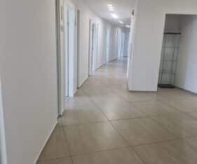 סמוך לתחנת הרכבת, משרד 360