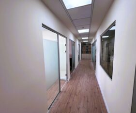 להשכרה במיקום האסטרטגי והשוקק ביותר באזור התעשייה של נשר